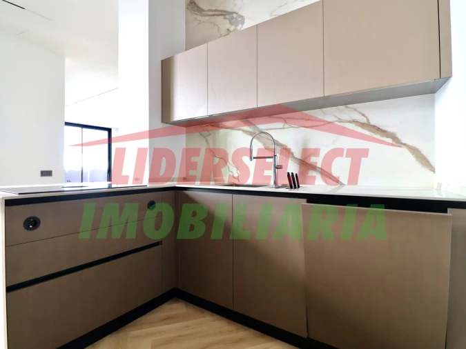 Apartamento T3 para Venda em Lourinhã e Atalaia Foto 10