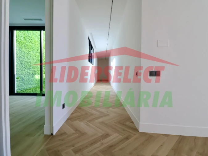 Apartamento T3 para Venda em Lourinhã e Atalaia Foto 13