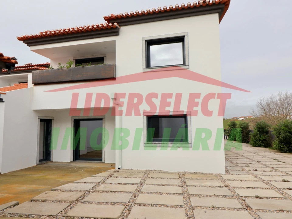 Moradia T3 para Venda em Ribamar Foto 40