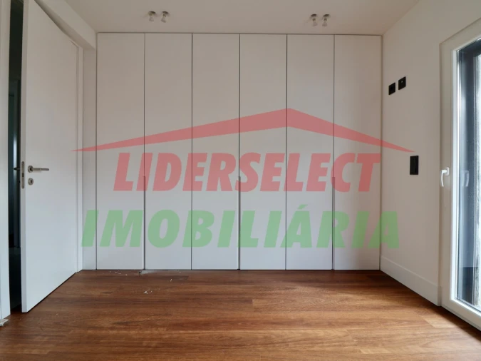 Moradia T3 para Venda em Ribamar Foto 25