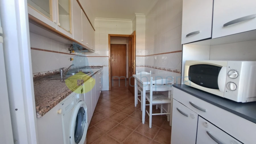 Apartamento T1 para Arrendamento em Armação de Pera Foto 5