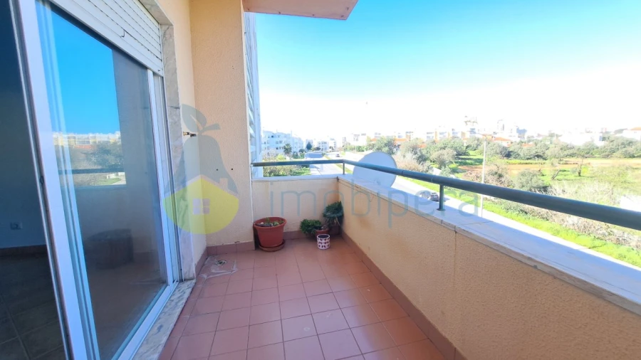 Apartamento T1 para Arrendamento em Armação de Pera Foto 6