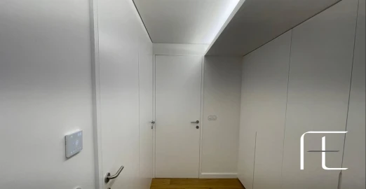 Apartamento T3 para Venda em Lordelo do Ouro e Massarelos