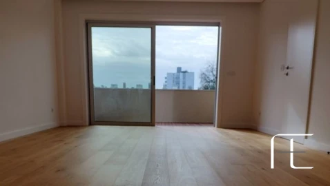 Apartamento T3 para Venda em Lordelo do Ouro e Massarelos