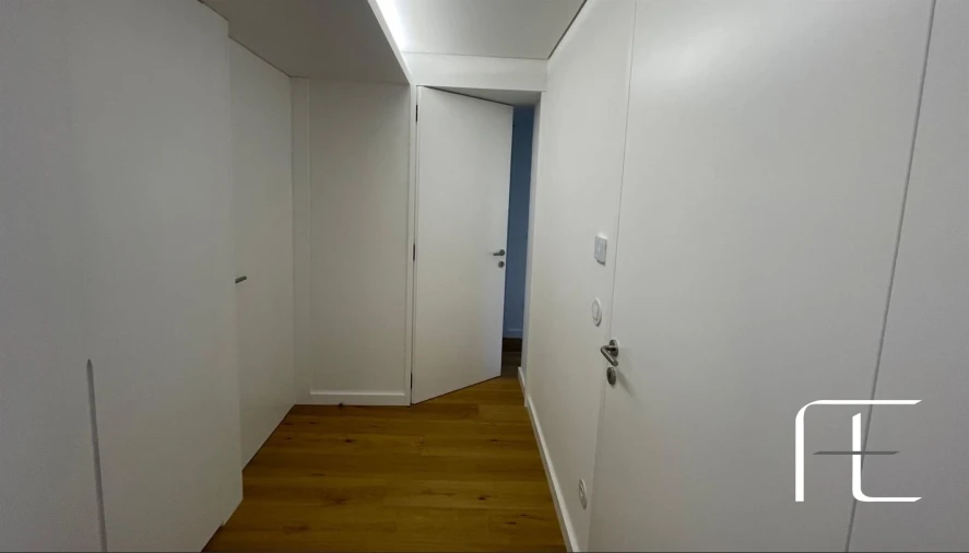 Apartamento T3 para Venda em Lordelo do Ouro e Massarelos Foto 22