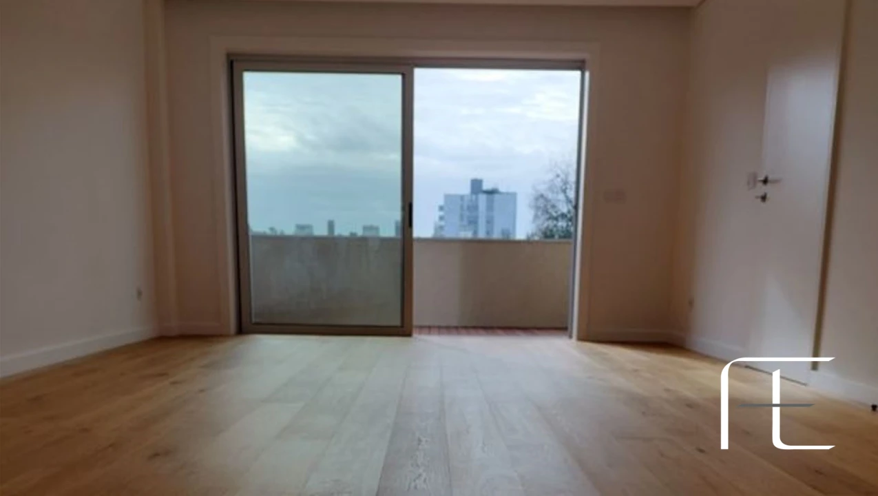 Apartamento T3 para Venda em Lordelo do Ouro e Massarelos Foto 28