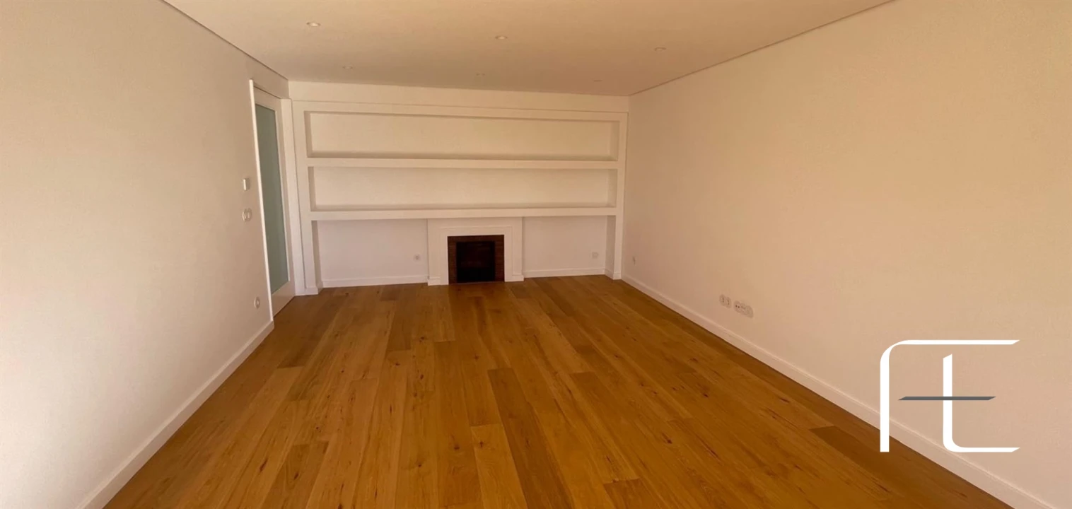 Apartamento T3 para Venda em Lordelo do Ouro e Massarelos Foto 6