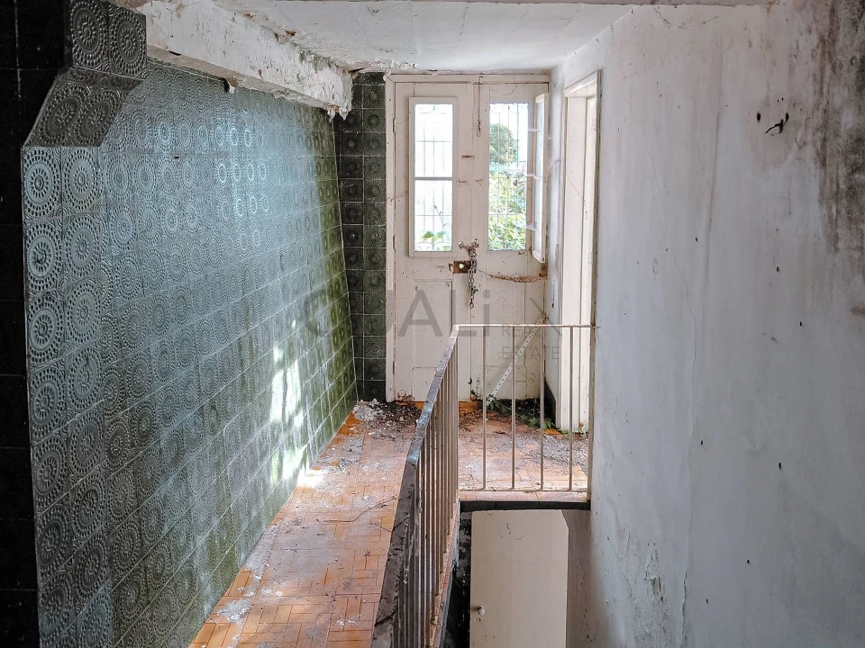 Moradia T2 para Venda em Santo Antonio Foto 5