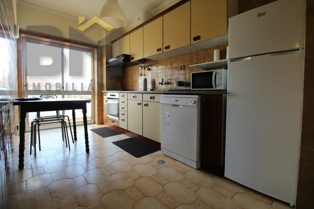 Apartamento T1 para Arrendamento em Castelo Branco Foto 9