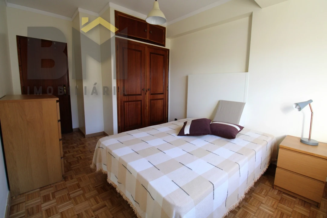 Apartamento T1 para Arrendamento em Castelo Branco Foto 6