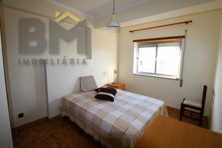 Apartamento T1 para Arrendamento em Castelo Branco Foto 3
