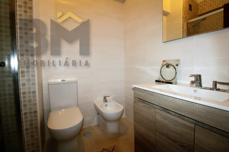 Apartamento T1 para Arrendamento em Castelo Branco Foto 7