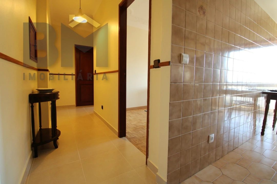 Apartamento T1 para Arrendamento em Castelo Branco Foto 11