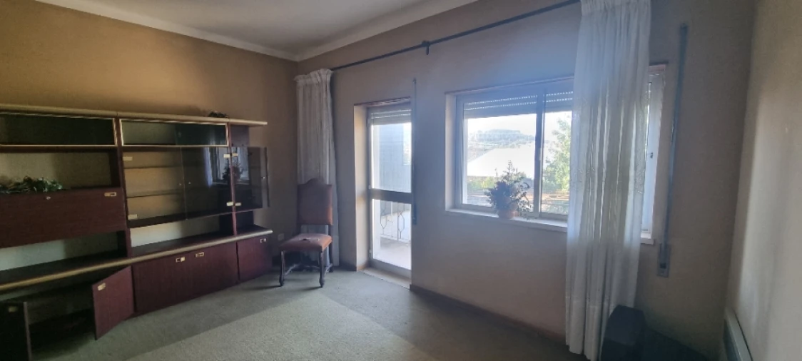 Moradia T4 para Venda em São Martinho do Bispo e Ribeira de Frades Foto 9