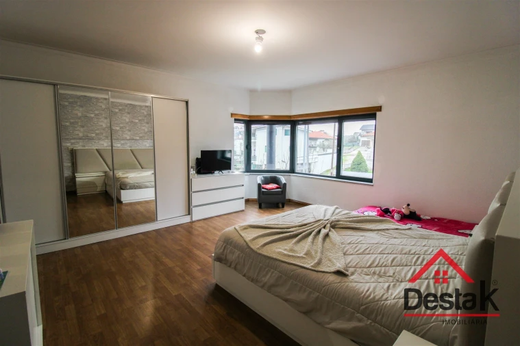 Moradia T5 para Venda em Rio de Loba Foto 13