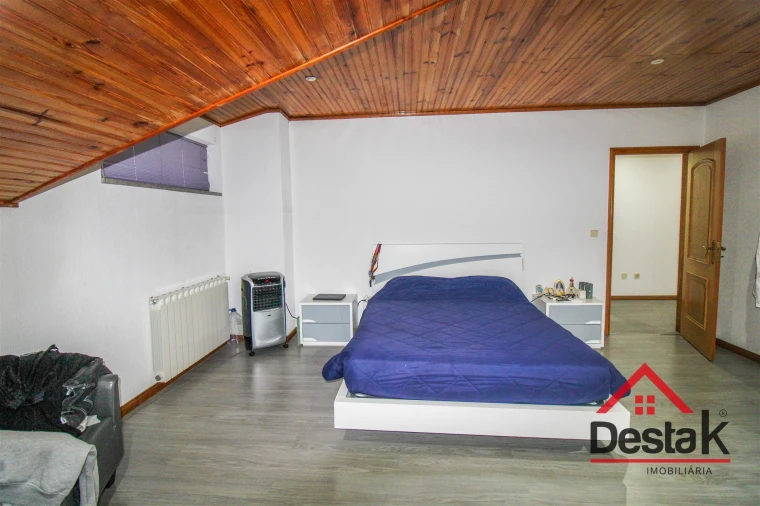 Moradia T5 para Venda em Rio de Loba Foto 23