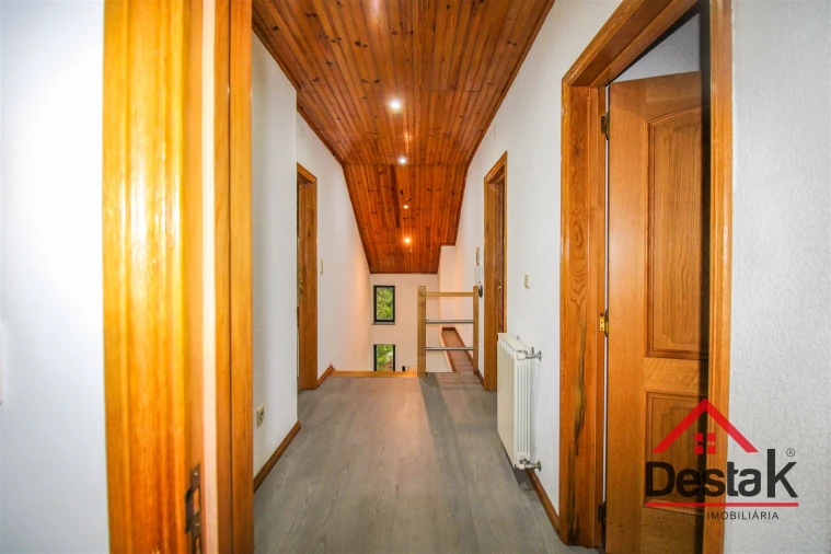 Moradia T5 para Venda em Rio de Loba Foto 24