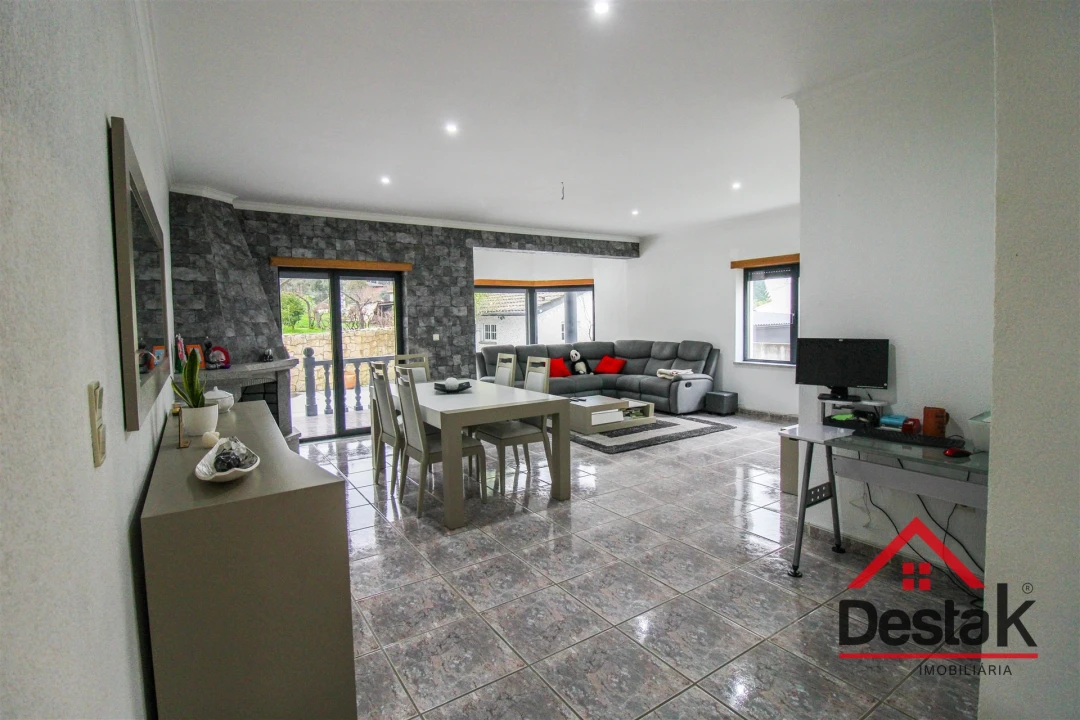 Moradia T5 para Venda em Rio de Loba Foto 4