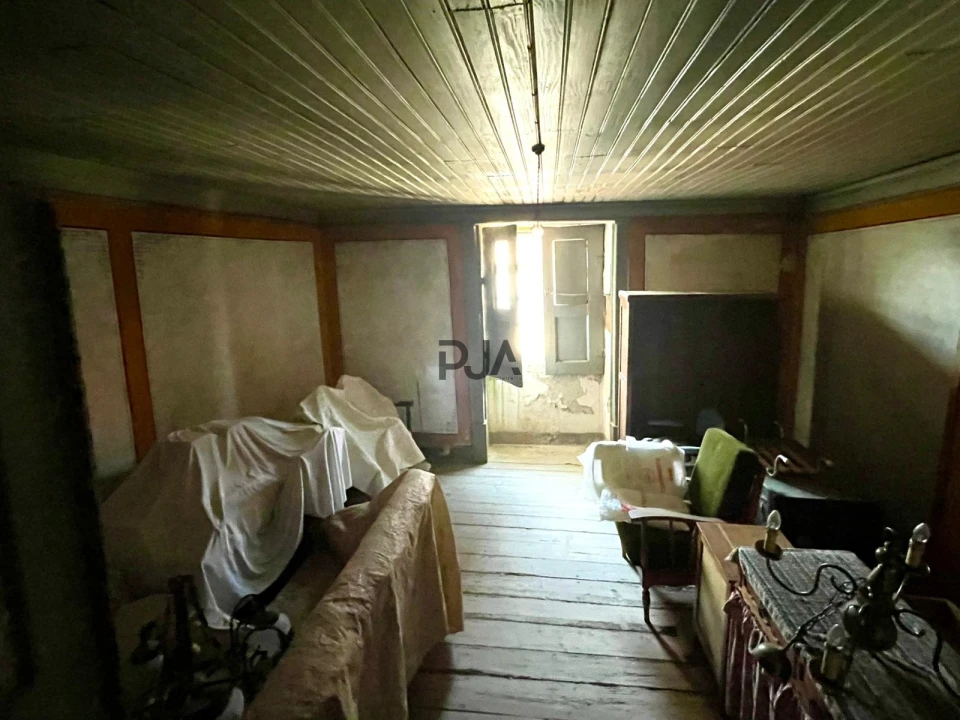 Moradia T4 para Venda em Mouraz e Vila Nova da Rainha Foto 9