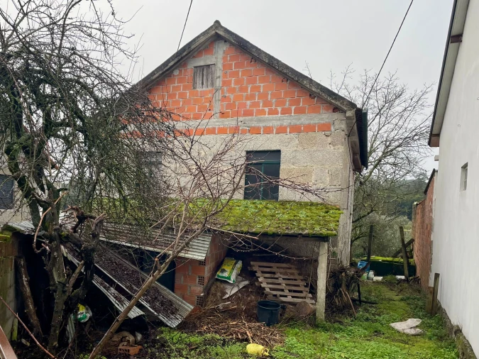 Moradia T3 para Venda em Lajeosa do Dão Foto 10