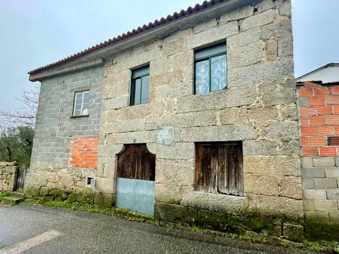 Moradia T3 para Venda em Lajeosa do Dão Foto 9