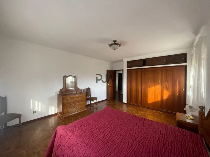 Moradia T5 para Venda em Espinho Foto 10