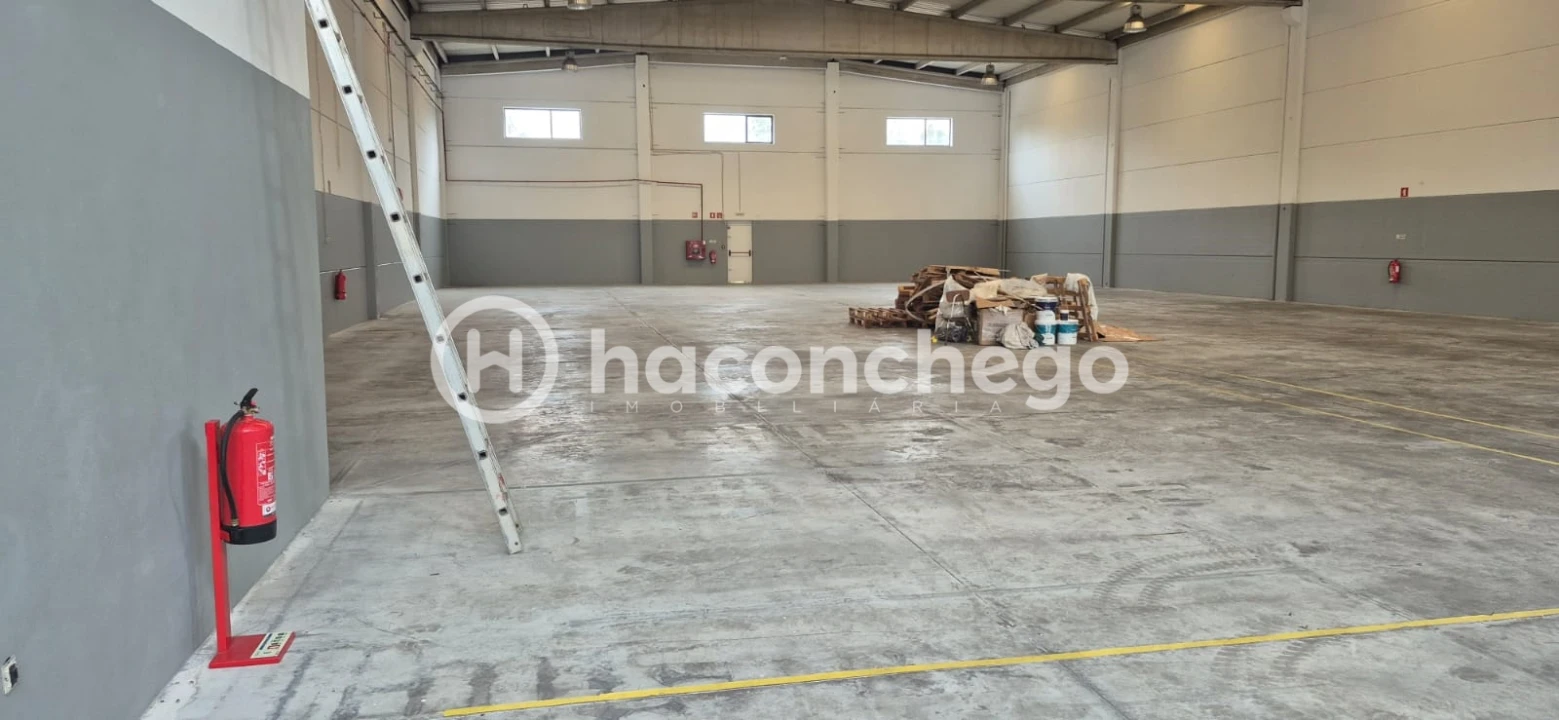 Armazém para Arrendamento em Varzea Foto 9