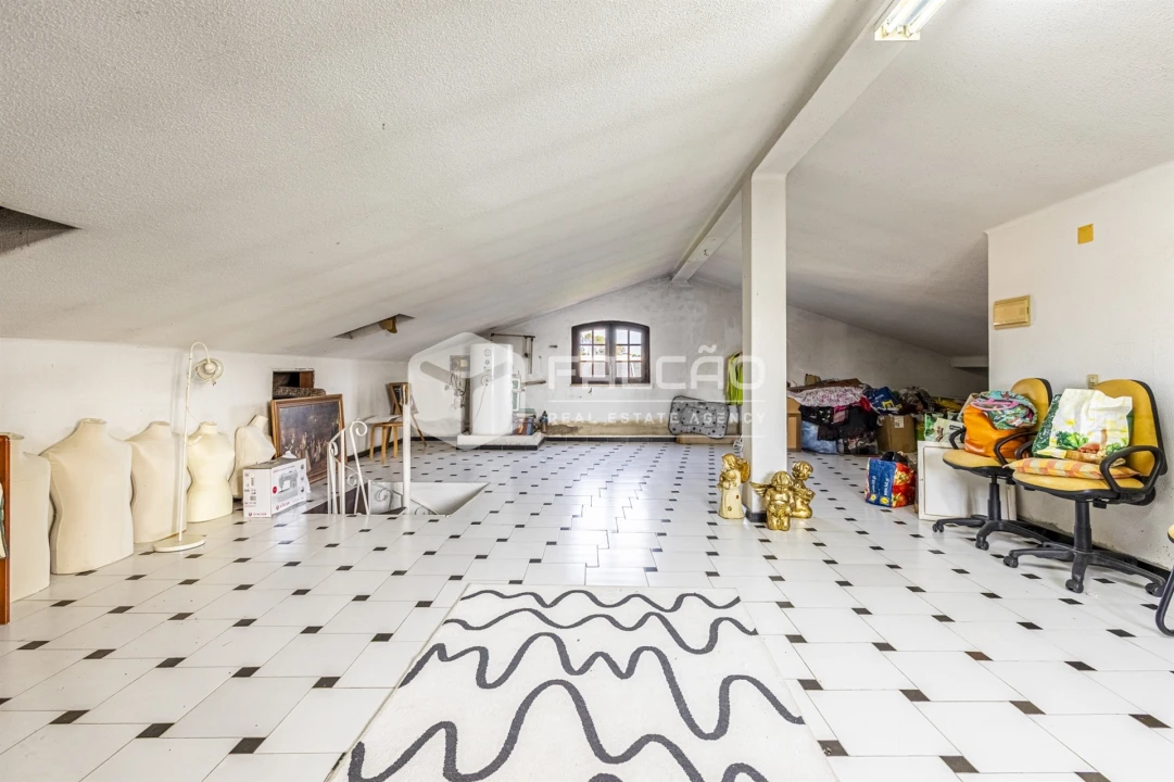 Moradia T5 para Venda em Marvila, Ribeira Santarém, São Salvador, São Nicolau Foto 55