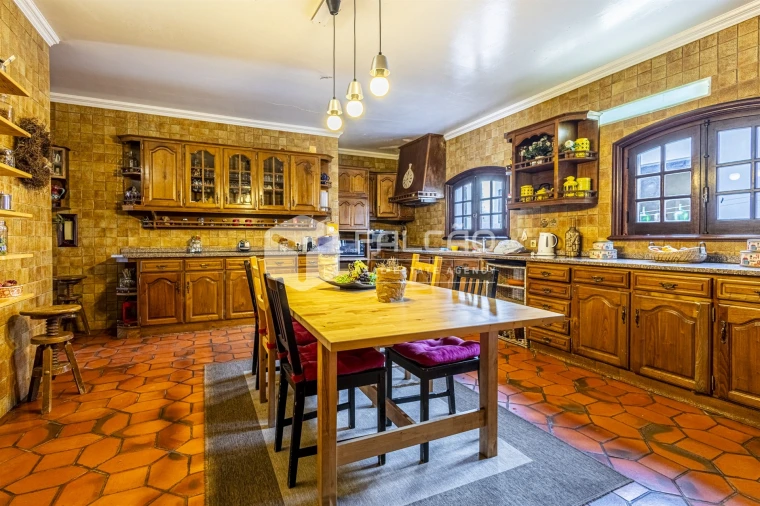 Moradia T5 para Venda em Marvila, Ribeira Santarém, São Salvador, São Nicolau Foto 27