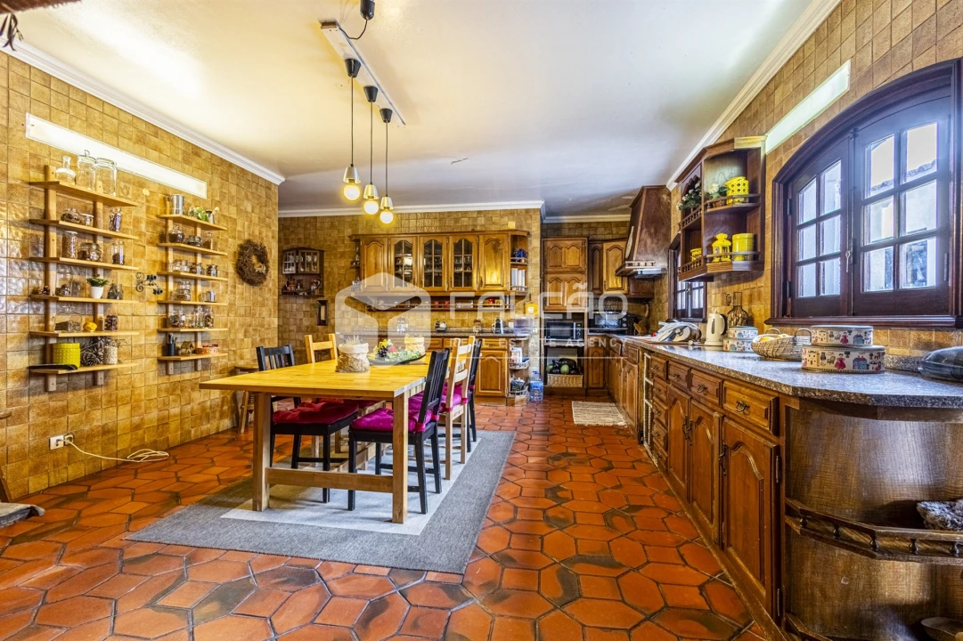 Moradia T5 para Venda em Marvila, Ribeira Santarém, São Salvador, São Nicolau Foto 25