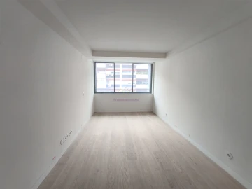 Apartamento T1 para Venda em Estrela