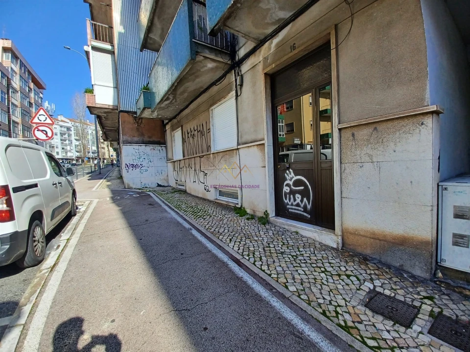 Apartamento T3 para Venda em Falagueira-Venda Nova Foto 39