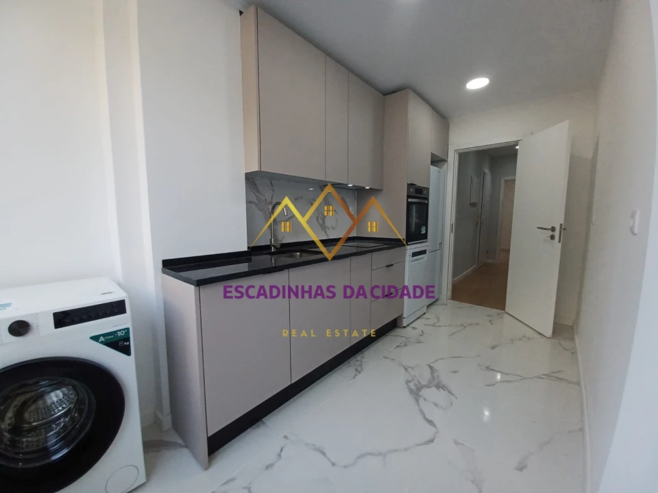 Apartamento T3 para Venda em Falagueira-Venda Nova Foto 8