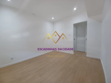 Apartamento T3 para Venda em Falagueira-Venda Nova