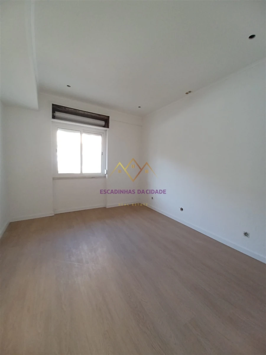Apartamento T3 para Venda em Falagueira-Venda Nova Foto 8