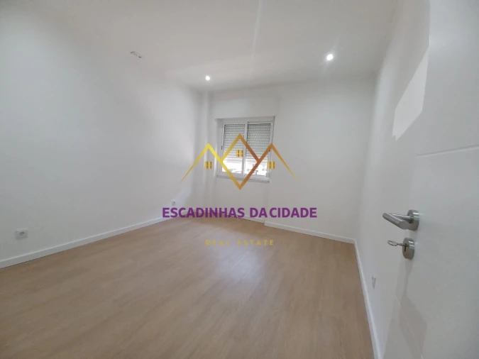 Apartamento T3 para Venda em Falagueira-Venda Nova Foto 18