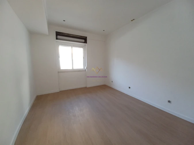 Apartamento T3 para Venda em Falagueira-Venda Nova Foto 28