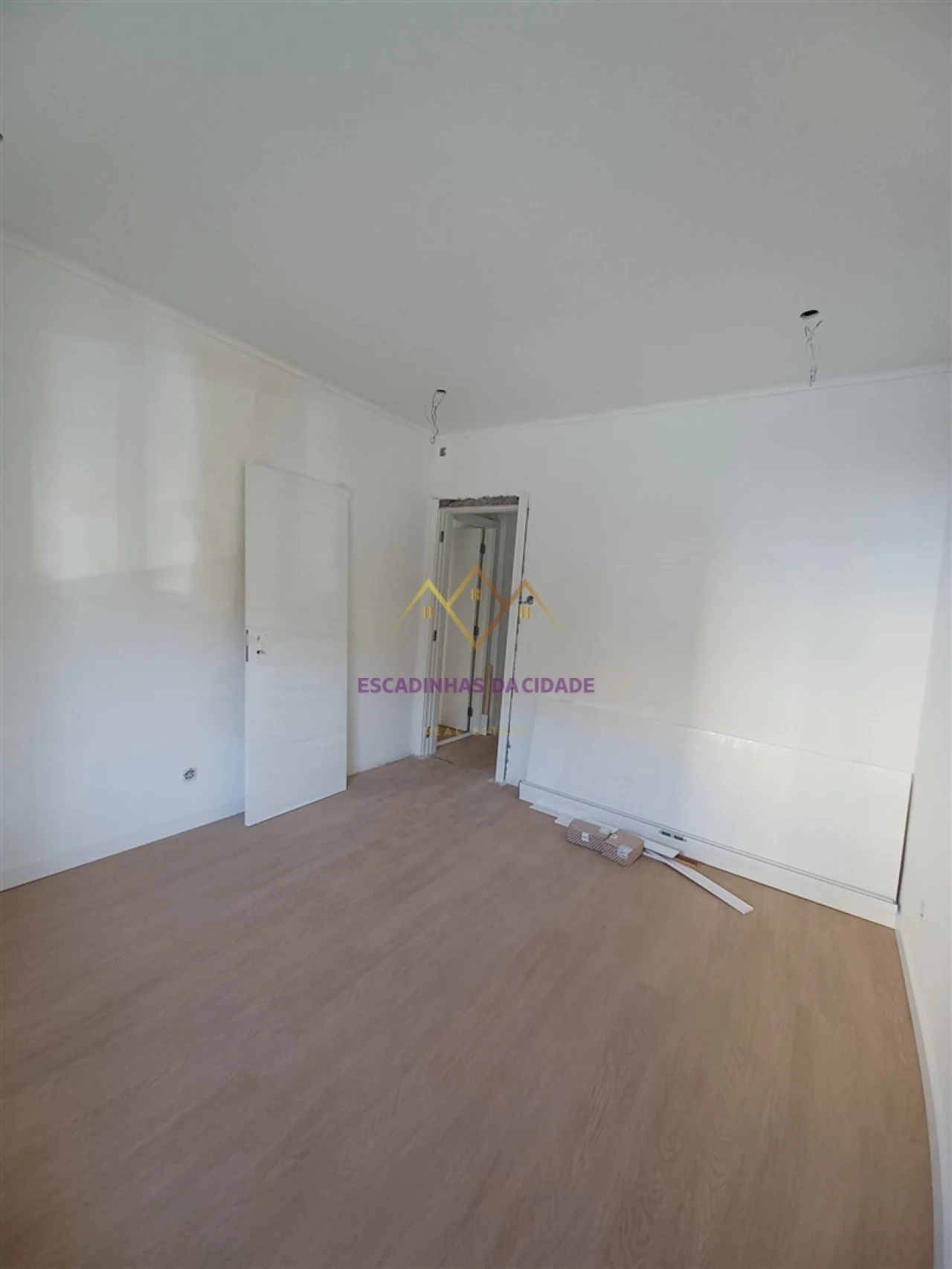 Apartamento T3 para Venda em Falagueira-Venda Nova Foto 3