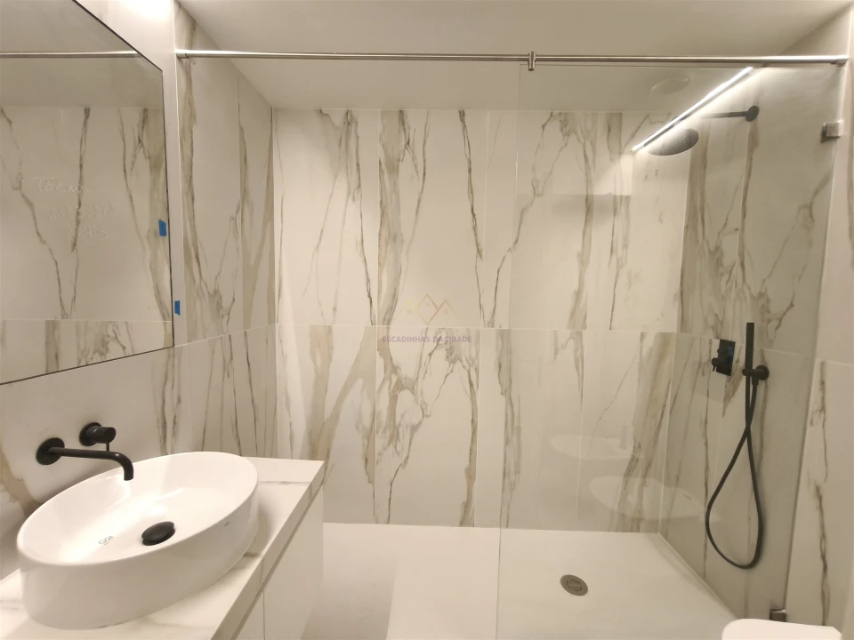 Apartamento T1 para Venda em Estrela Foto 12