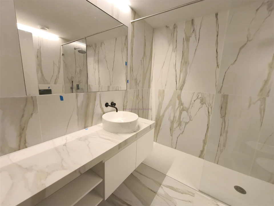 Apartamento T1 para Venda em Estrela Foto 11