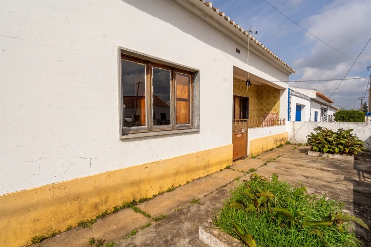 Moradia T2 para Venda em Alvalade Foto 19