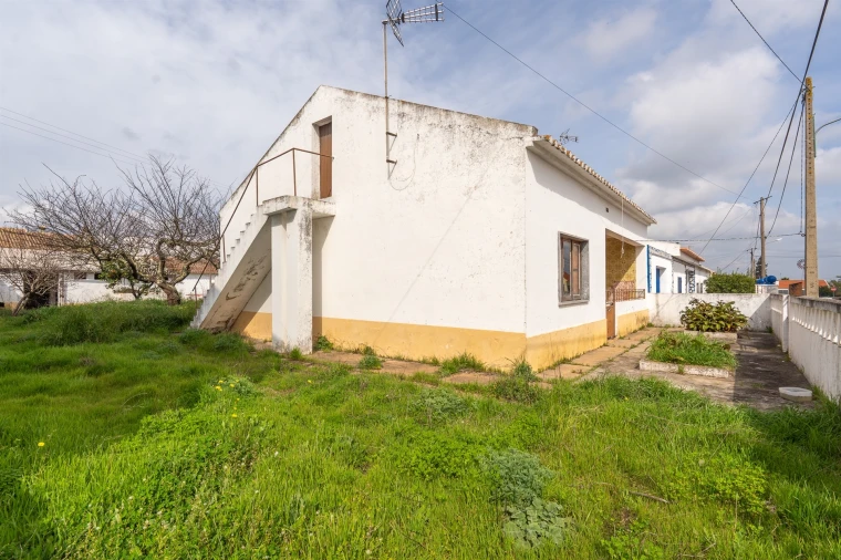 Moradia T2 para Venda em Alvalade Foto 18