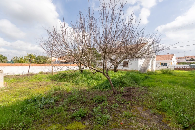 Moradia T2 para Venda em Alvalade Foto 16