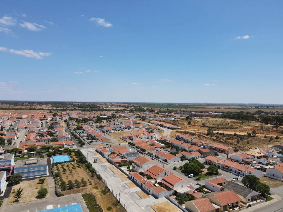 Moradia T2 para Venda em Alvalade Foto 22