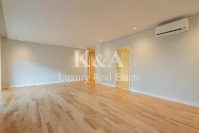 Apartamento T3 para Venda em Aldoar, Foz do Douro e Nevogilde
