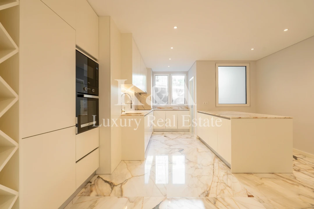 Apartamento T3 para Venda em Aldoar, Foz do Douro e Nevogilde Foto 3