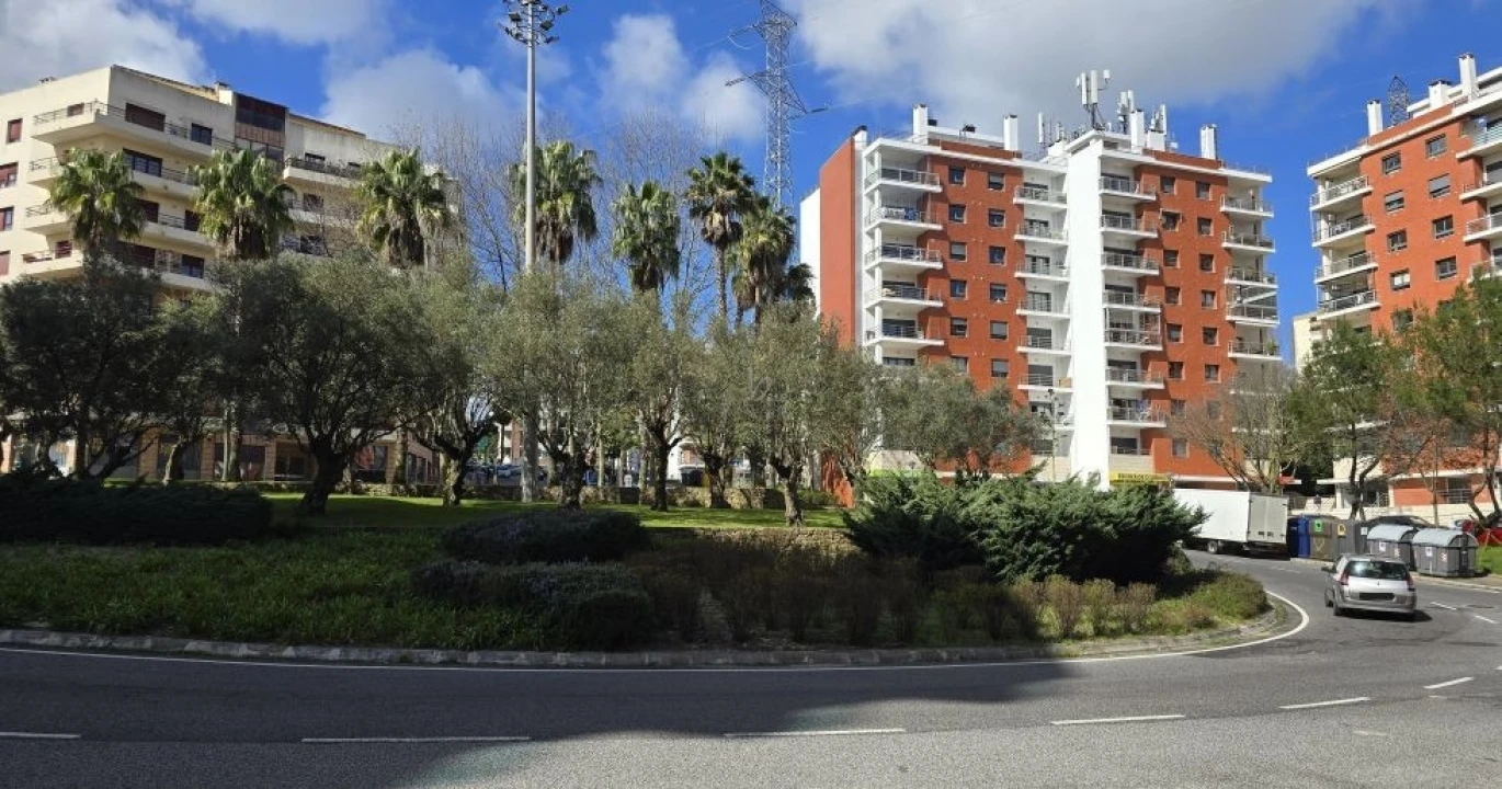 Apartamento T3 para Venda em Odivelas Foto 45