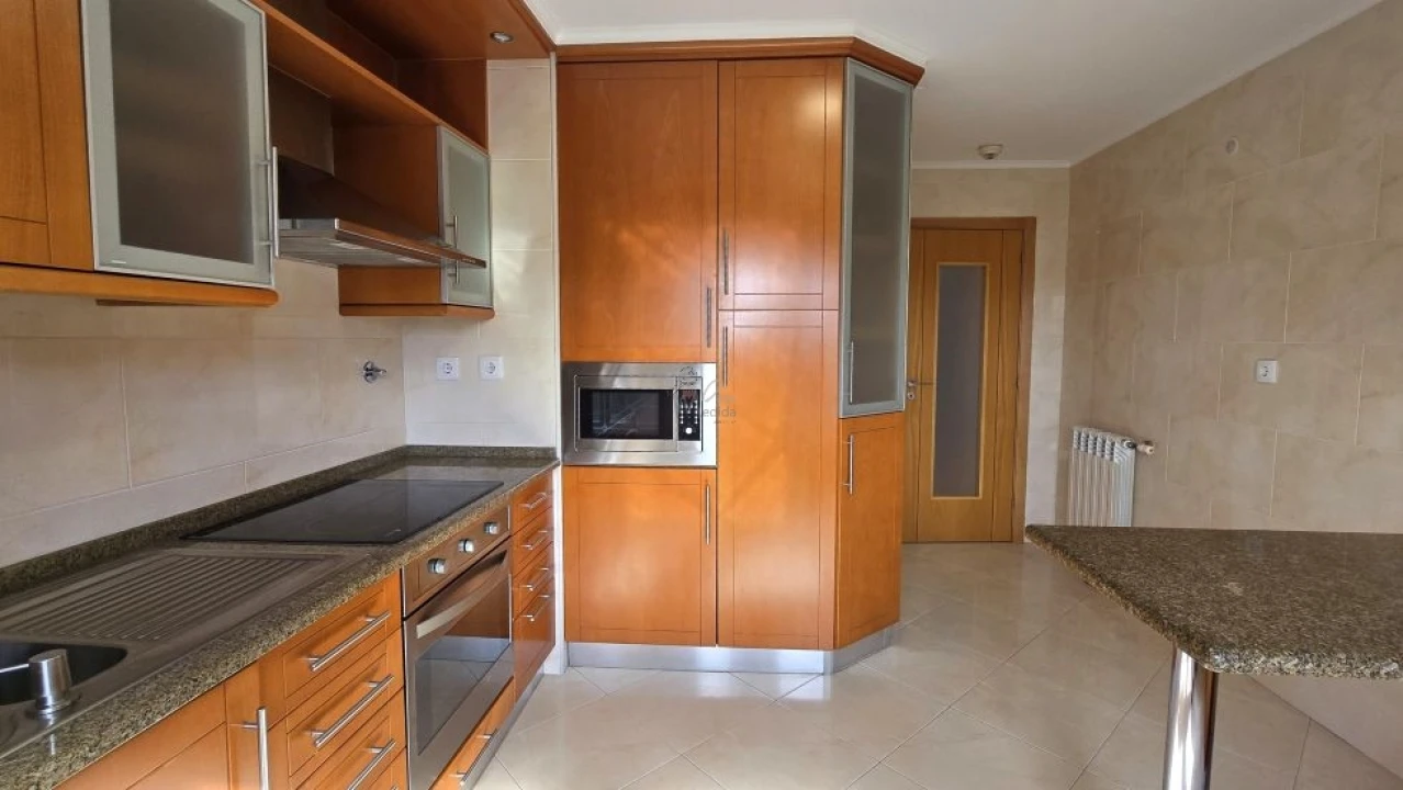 Apartamento T3 para Venda em Odivelas Foto 6