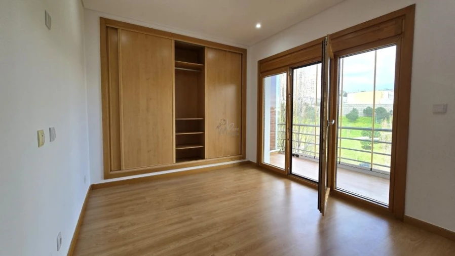 Apartamento T3 para Venda em Odivelas Foto 18