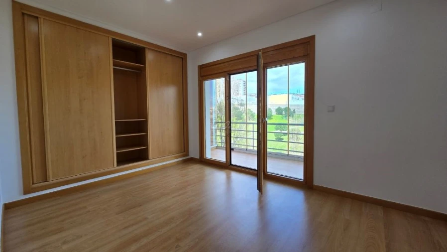 Apartamento T3 para Venda em Odivelas Foto 21